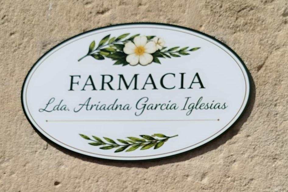 FARMACIA Ariadna García Iglesias